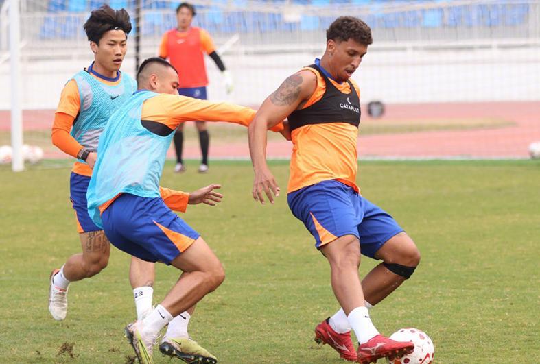 泰山B队冲甲文旅能养活两支球队?铁人欲打破争冠格局 轻敌必自毙