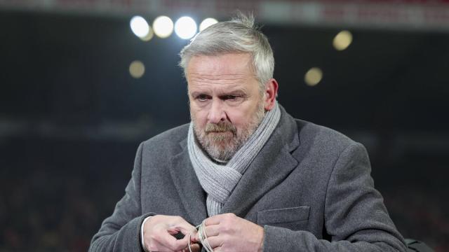 拜仁通牒威逼于帕续约,哈曼怒批埃贝尔软弱操作